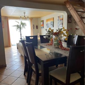 SE VENDE HERMOSA CASA CERCA DE FERIA Y COLEGIOS full